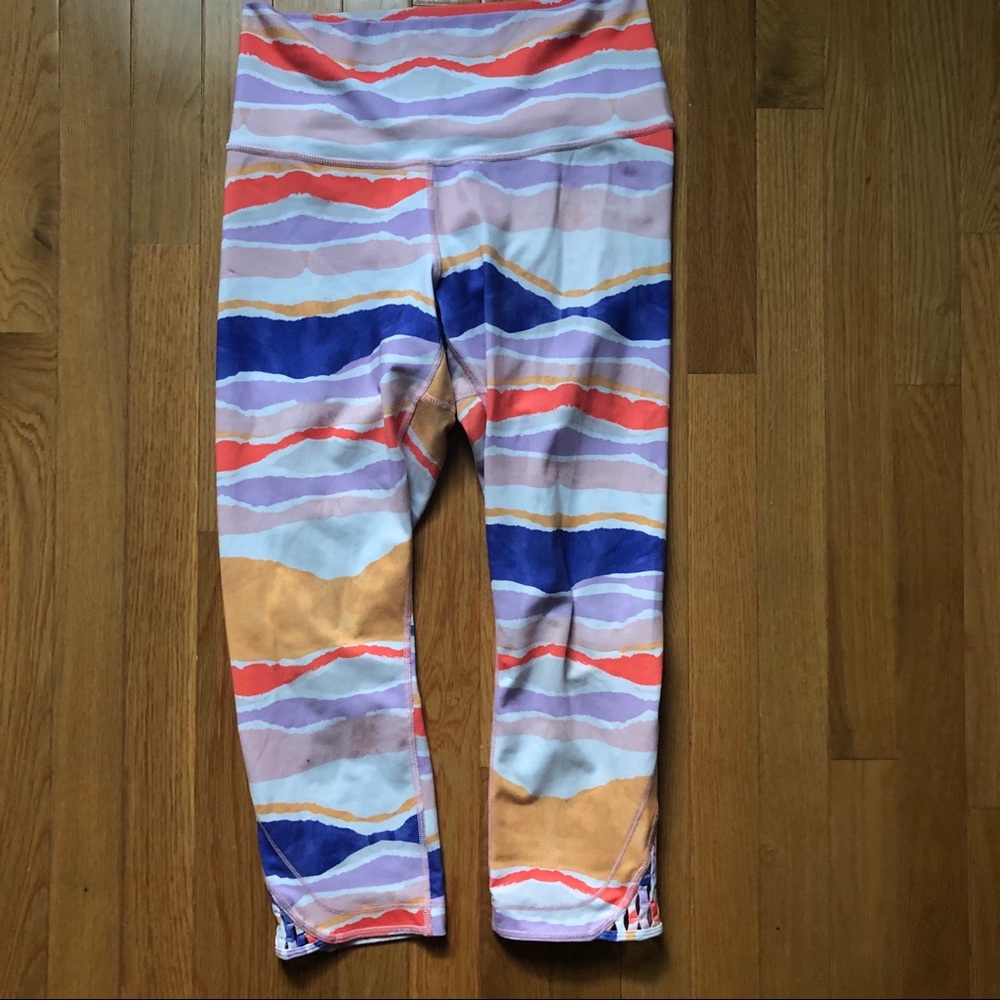 High waisted crop